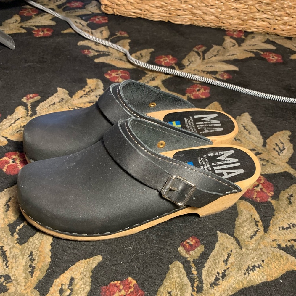 👡MIA Alma Clogs👡